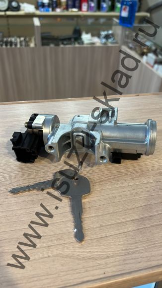 Замок зажигания в сборе nqr90/npr75/fsr90/fvr34/nmr85/nlr85