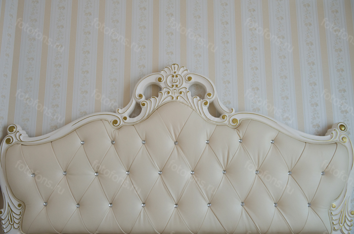 Фон стена "Bed"