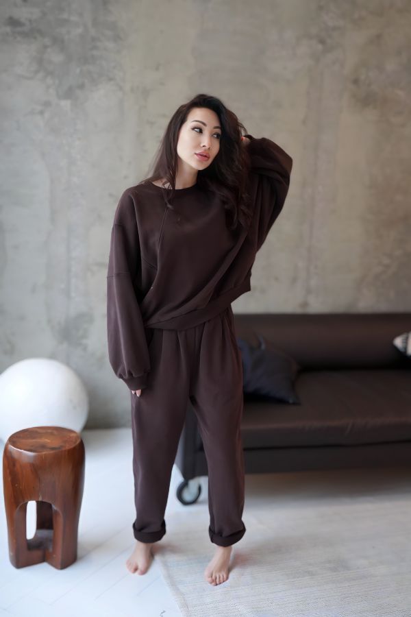 Брюки с защипами шоколад