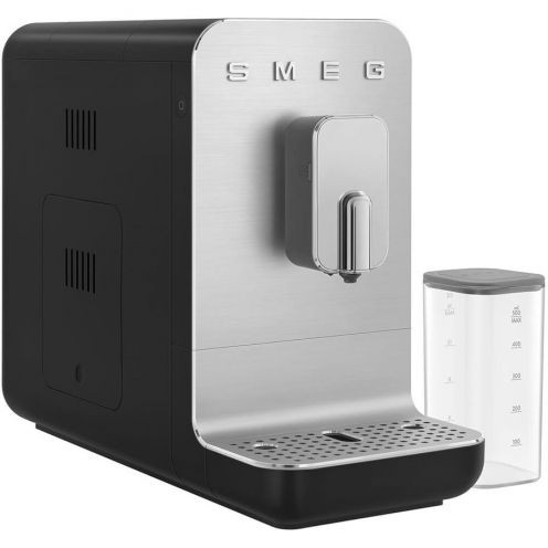 Кофемашина Smeg BCC13BLMEU