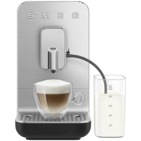 Кофемашина Smeg BCC13BLMEU