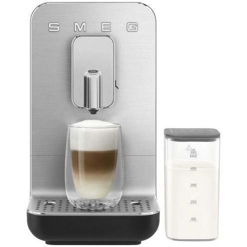 Кофемашина Smeg BCC13BLMEU