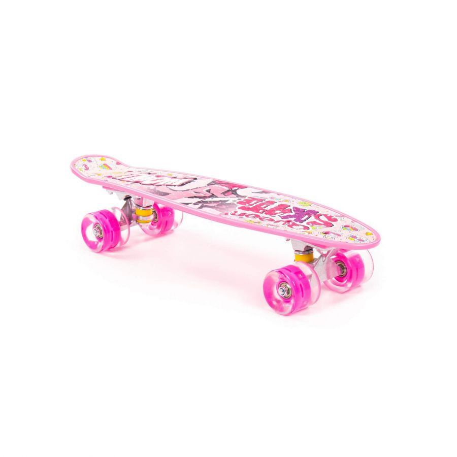 Доска роликовая (56 см) (малиновая) с наклейкой и малиновыми колёсами