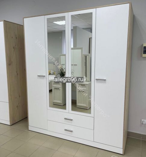 Шкаф 4-х створчатый с зеркалом "Милана"