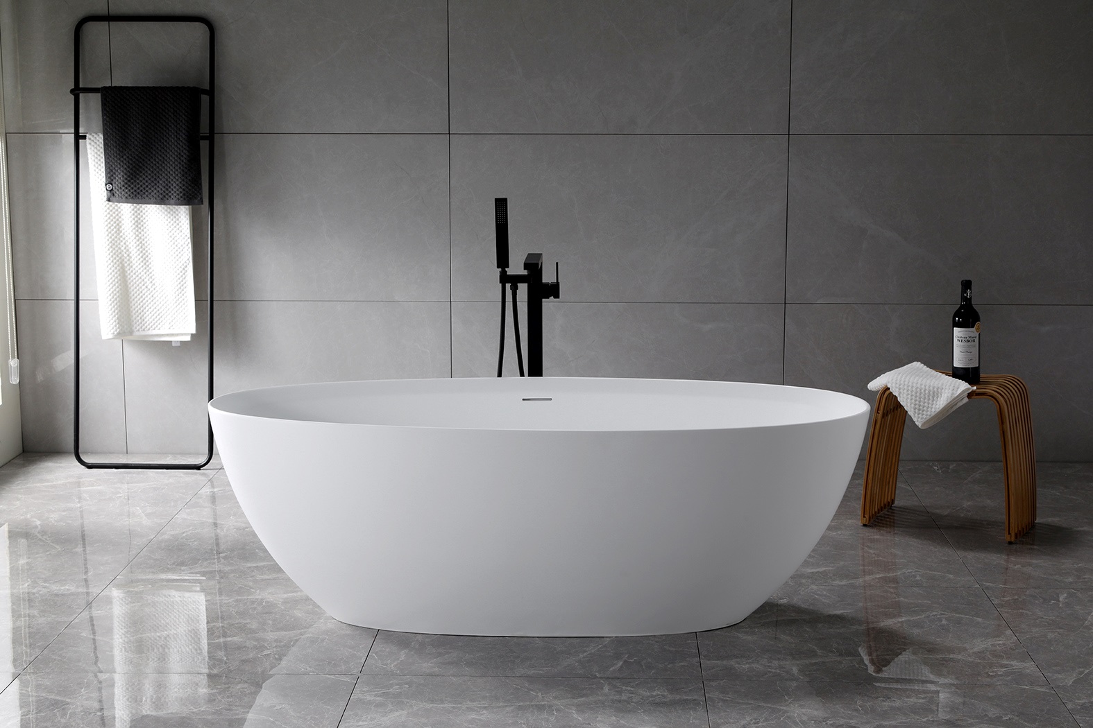 Отдельностящая ванна Vincea Solid Surface слив-перелив в комплекте VBT-4S01MW цена от 168 370 ₽ Фото Отдельностящая ванна Vincea Solid Surface слив-перелив в комплекте VBT-4S01MW