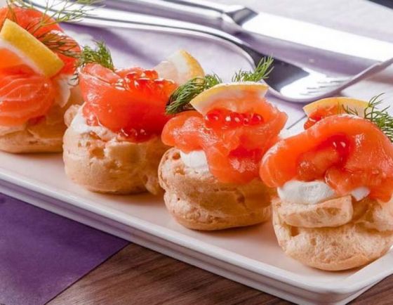 ПРОФИТРОЛИ С СЕМГОЙ