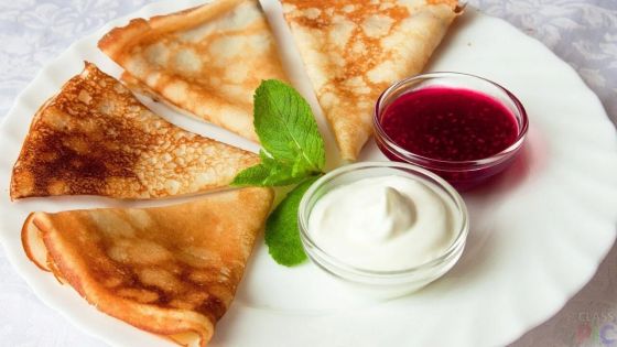 БЛИНЧИКИ СО СМЕТАНОЙ / ДЖЕМОМ / МЕДОМ / СГУЩЕНКОЙ