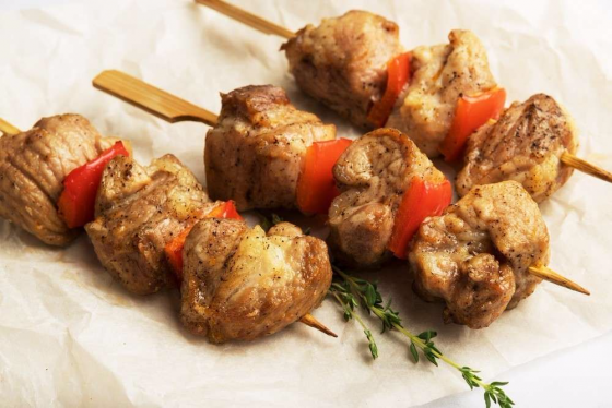 МИНИ ШАШЛЫЧОК ИЗ СВИНИНЫ 1 ШТ