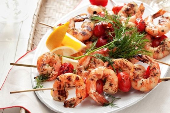МИНИ ШАШЛЫЧОК ИЗ ТИГРОВЫХ КРЕВЕТОК С ТОМАТАМИ ЧЕРРИ 1 ШТ