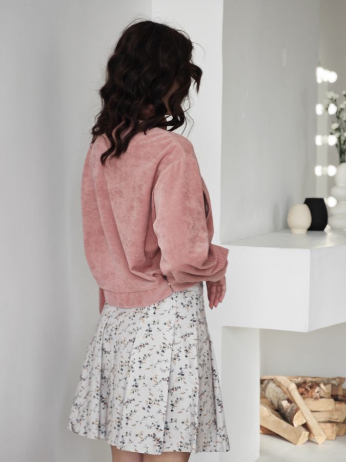 Бомбер из вельвета розовый