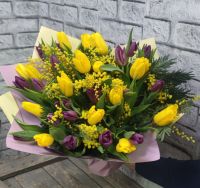 Тюльпаны с мимозой