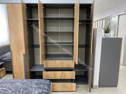 Шкаф 4-ств. с 3-мя ящиками "Стил" 1600