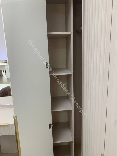 Шкаф 4-ств с зеркалом "Тефия" 1200х520х2200