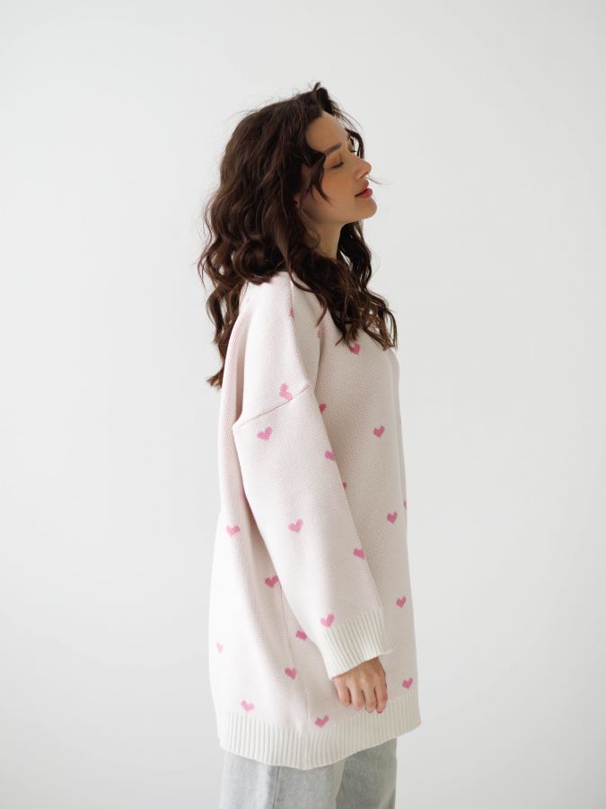 Свитер с сердечками удлиненный