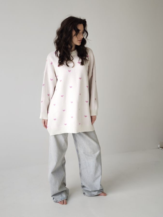 Свитер с сердечками удлиненный