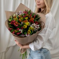 Букет из альстромерий