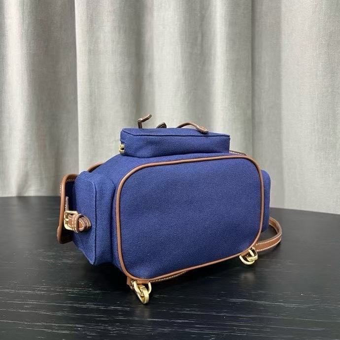 Рюкзак MIU MIU 29,5x25x12,5 cm