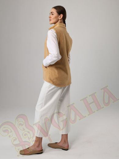 флисовый жилет вид сбоку