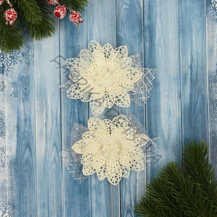 Ёлочные игрушки 2 шт. «Зимнее волшебство. Бантик с пышным цветком» пластик, 11x9 см, белый