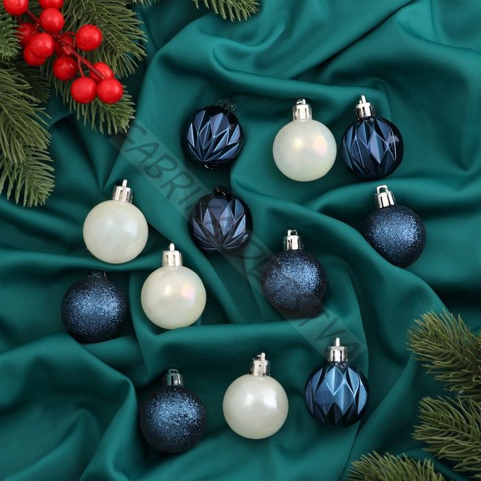 Ёлочные игрушки «Мелодия» грани, шары новогодние, d=4 см, набор 12 шт., белый/синий