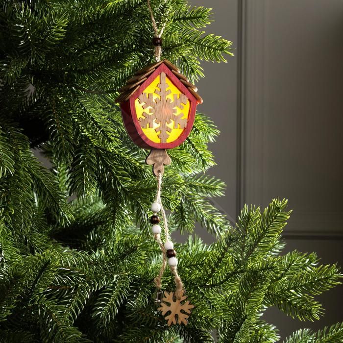 Ёлочная игрушка «Домик со снежинкой», 9х8х4 см, от батареек, свечение тёплое белое