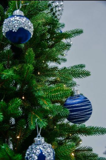 Елка новогодняя литая Верона узкая