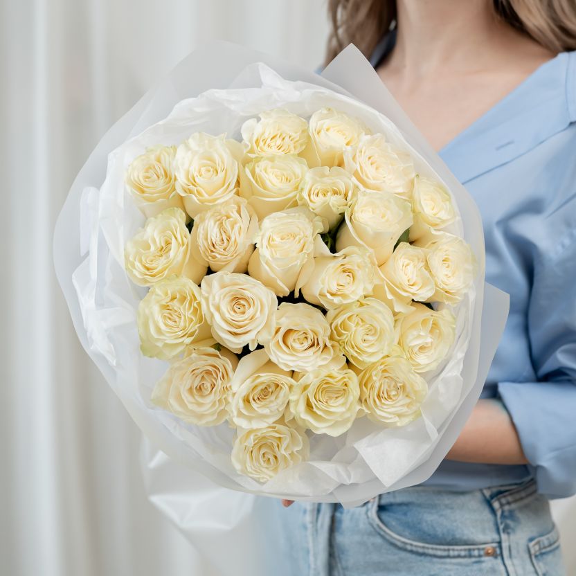 Белая роза от 7 шт (60см Эквадор)