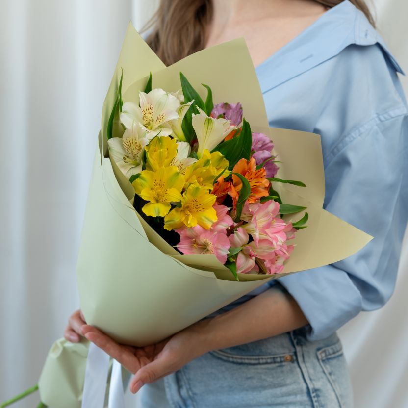 Альстромерия от 5 шт