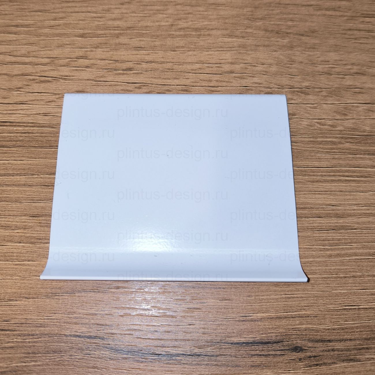 Алюминиевый плинтус ПЛ-100 мм