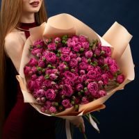 Букет из 25 пионовидных кустовых ярко-розовых роз