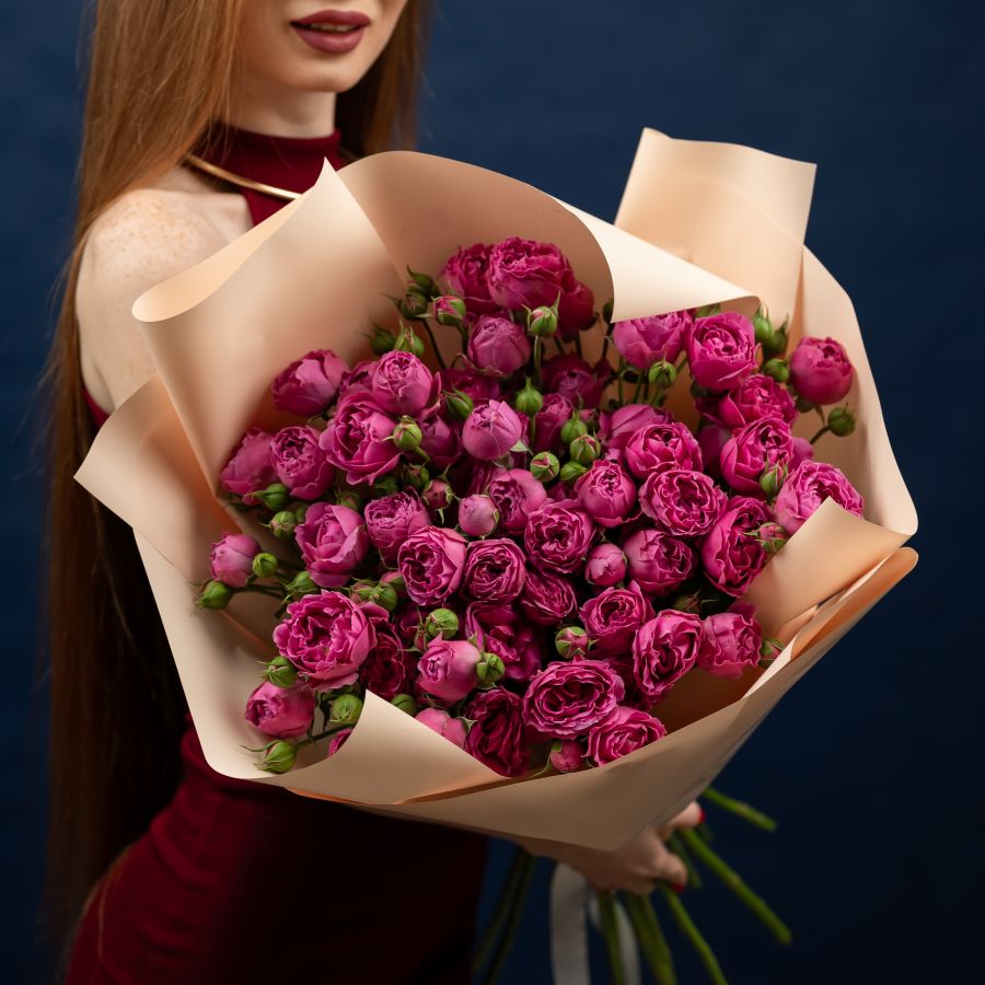 15 кустовых роз (сорт Мисти Баблз)