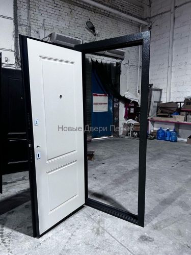 Престиж Классика 70 мм Серебро/белый шелк входная дверь в квартиру