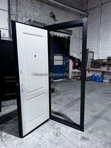 Престиж Классика 70 мм Серебро/белый шелк входная дверь в квартиру