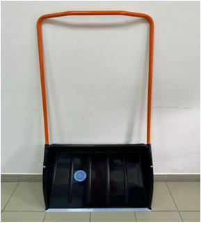 Скрепер-волокуша ФИШКАРС для уборки снега (черный).  Скрепер-волокуша ФИШКАРС для уборки снега (черный). Габариты 740х570х1495 мм, алюм. планка, стальная крашеная ручка d22