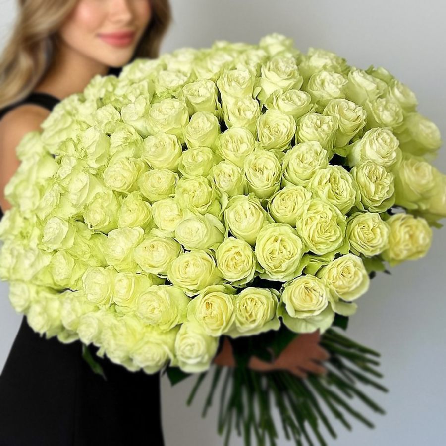 101 роза Эквадор Mondial (70см)