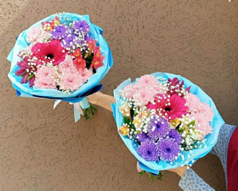 Букет - комплимент с герберой