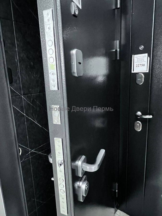 Входная дверь 9см Серебро зеркало Эмалит белый