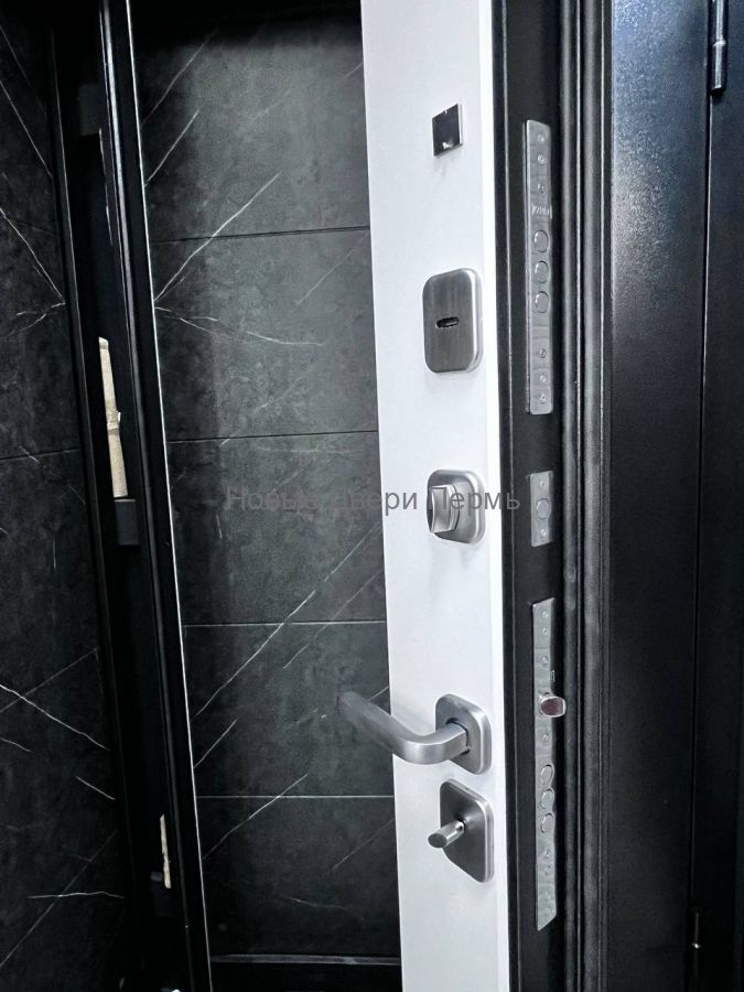 Входная дверь 9см Серебро зеркало Эмалит белый