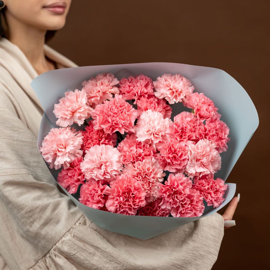 Розовые диантусы от 15 шт