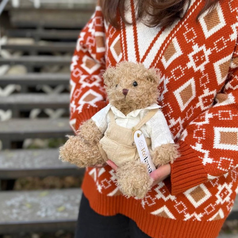 Игрушка Мишка в рубашке и комбинезоне, 22 см