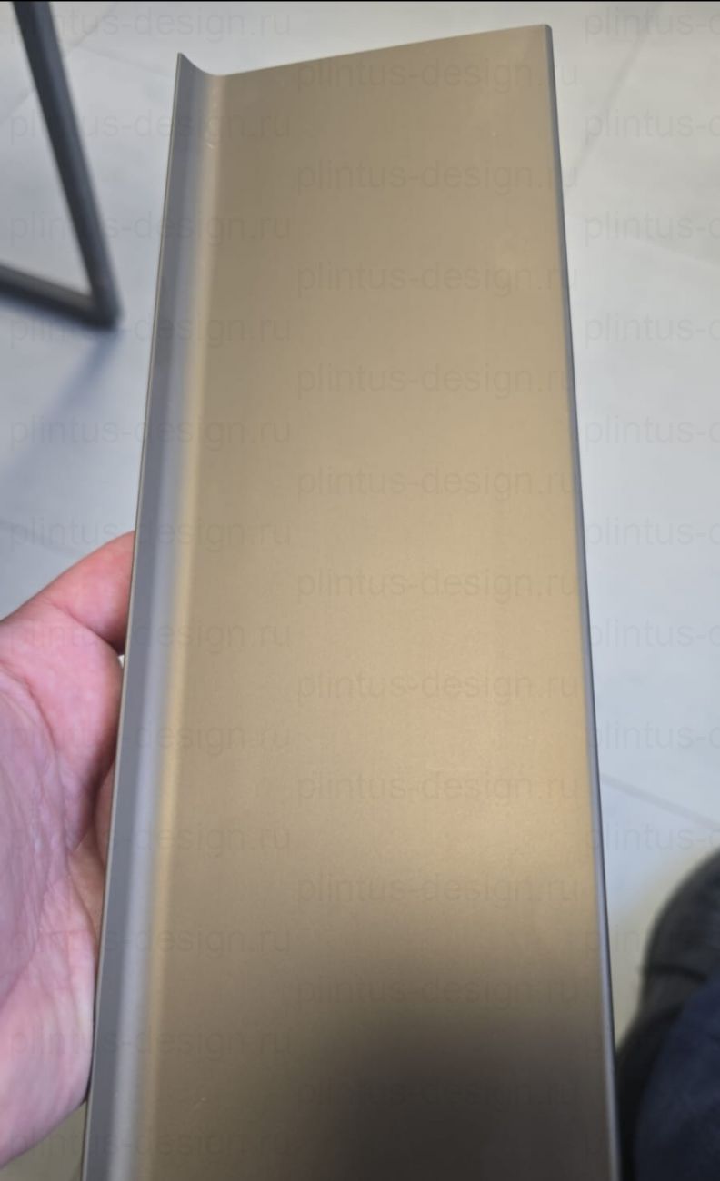 Алюминиевый плинтус ПЛ-60 мм