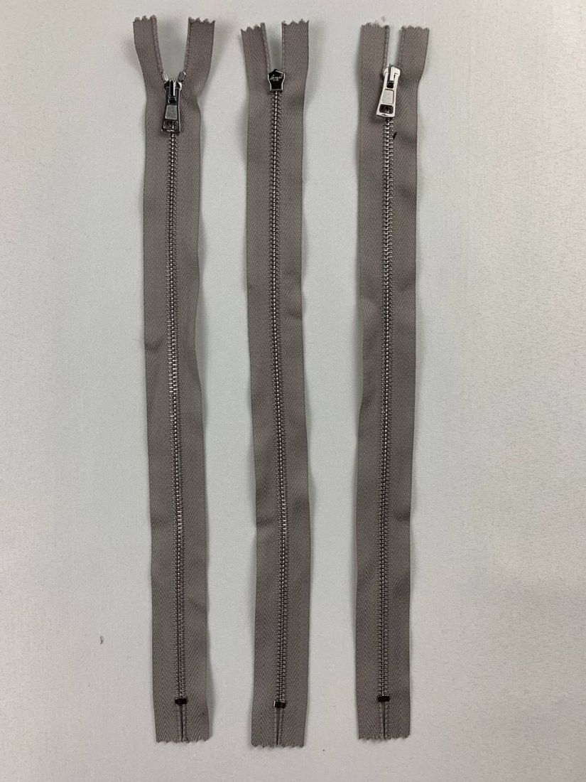 Молния металлическая