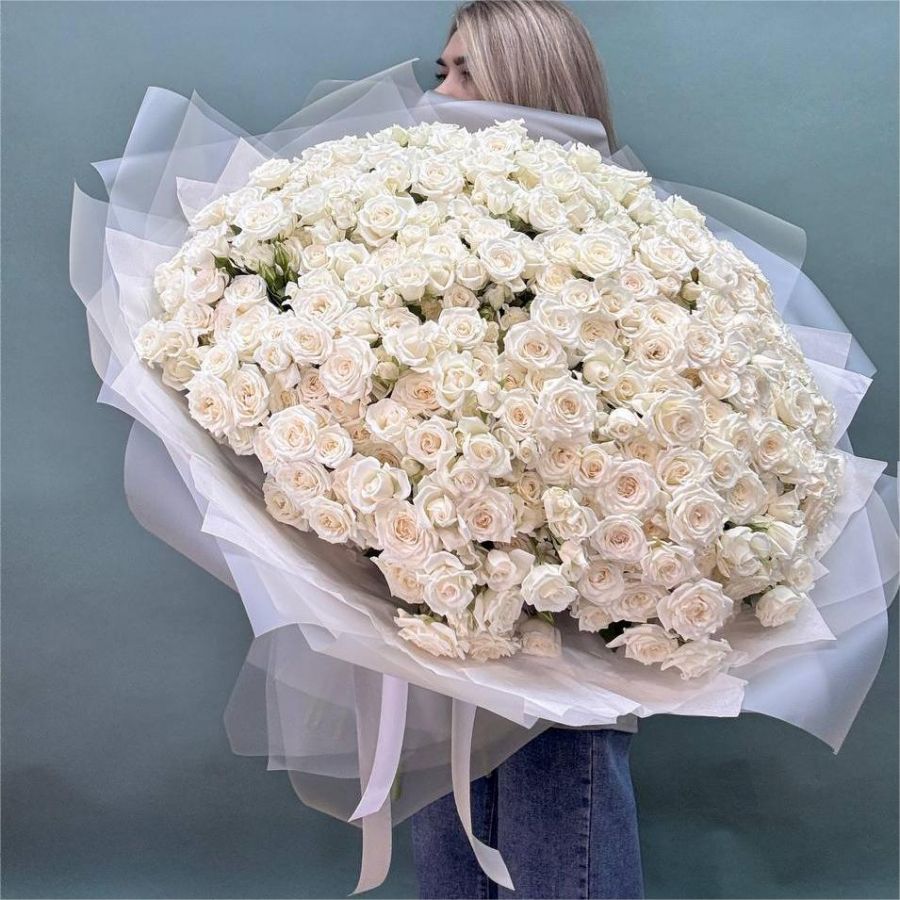 93 Кустовых розы