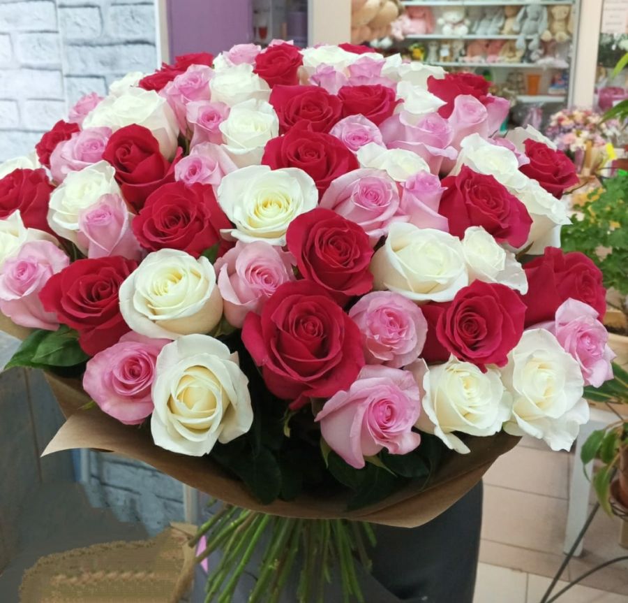 71/ 45  роз микс в крафт бумаге