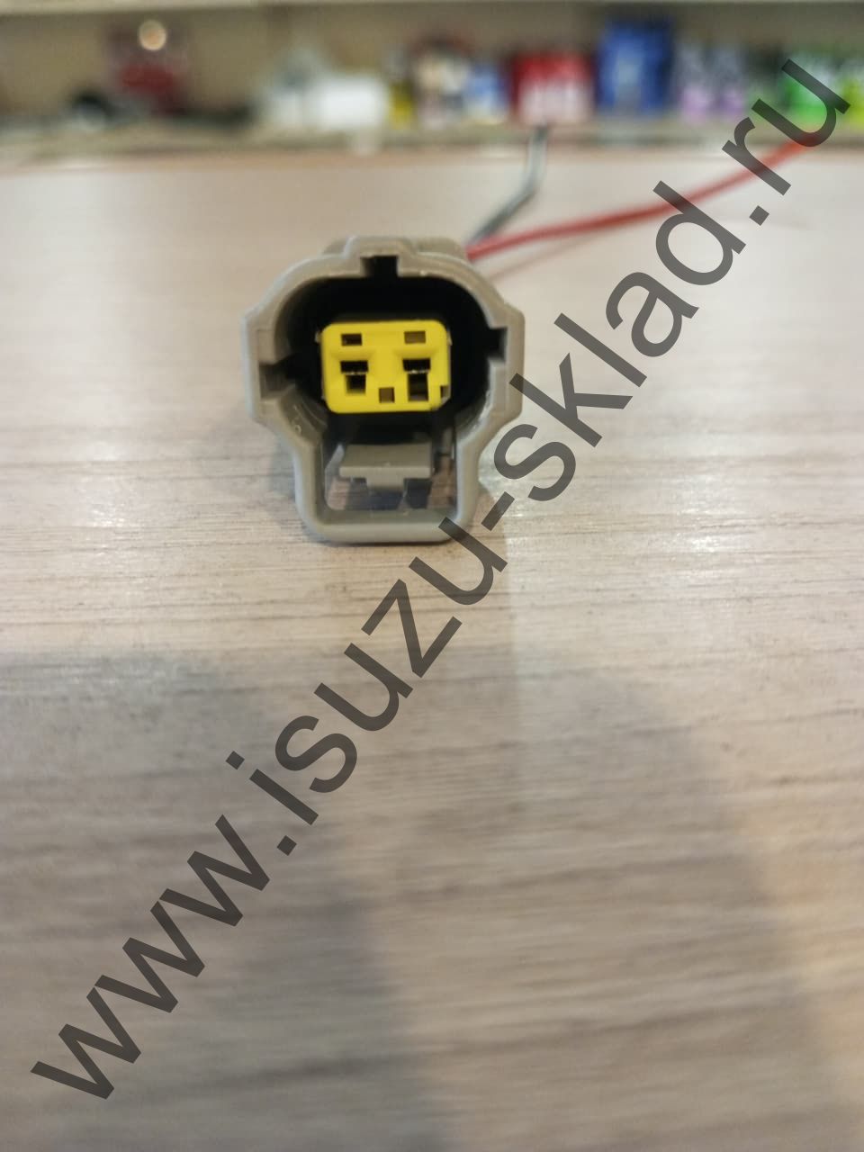 Разъем датчика температуры npr75/nqr71/75/90/Богдан двухконтактный