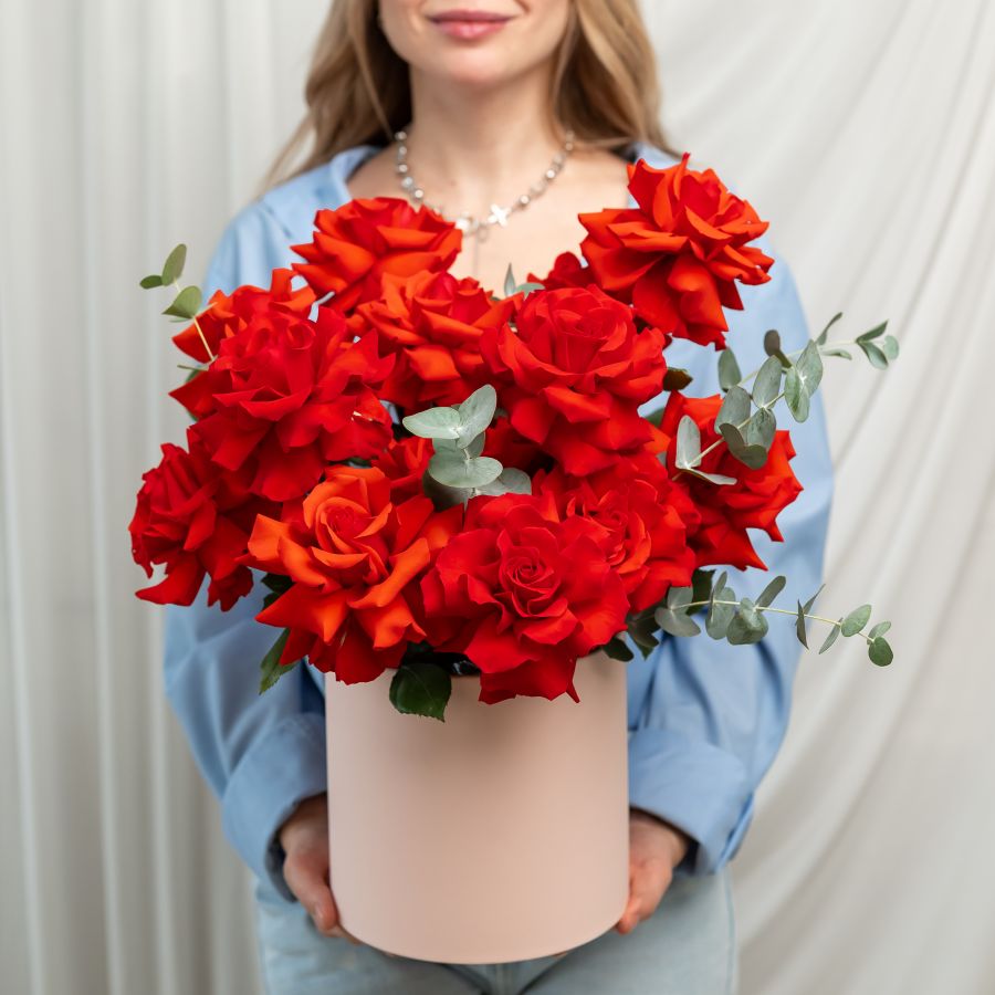 15 французских роз в шляпной коробке (сорт Нина)