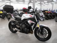 TRIUMPH STREET TRIPLE S