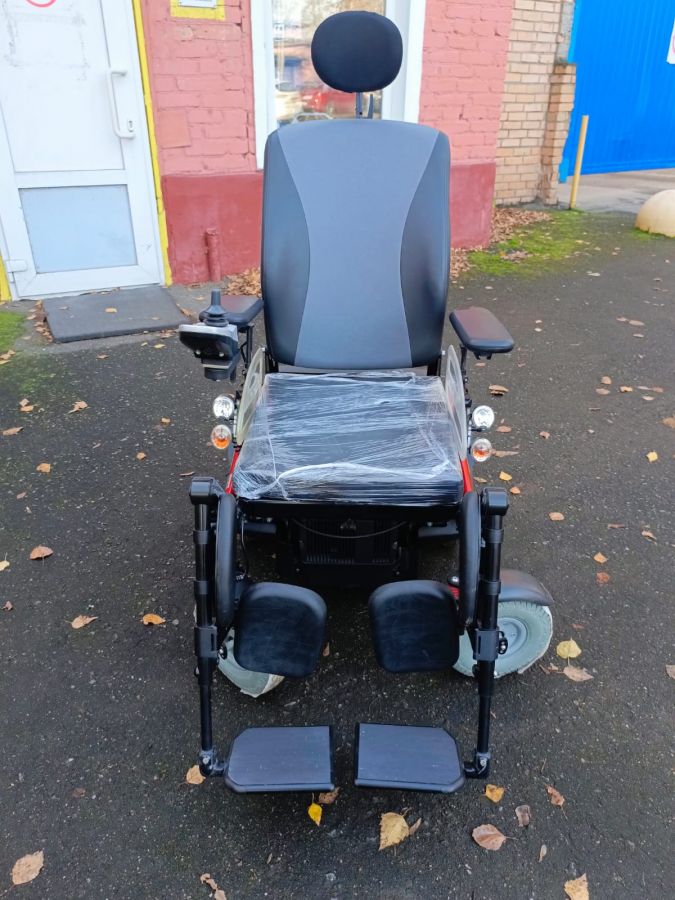 Кресло-коляска с электроприводом OttoBock B600