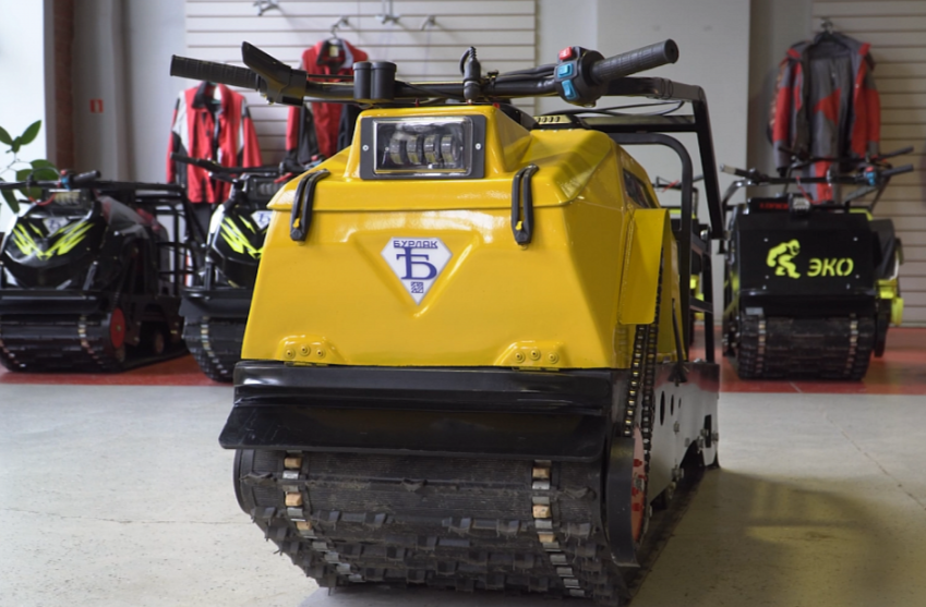 Мотобуксировщик Пионер 15 л.с. (рама пластик)