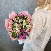 Букет "9 альстромерий"